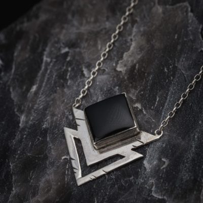 triangle onyx